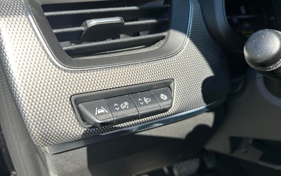 Renault Arkana 1,6 E-Tech Intens 5d