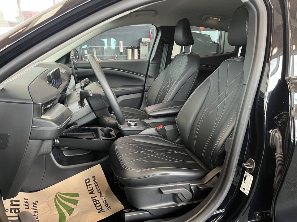 Ford Mustang Mach-E 75 Premium Standard Range 5d