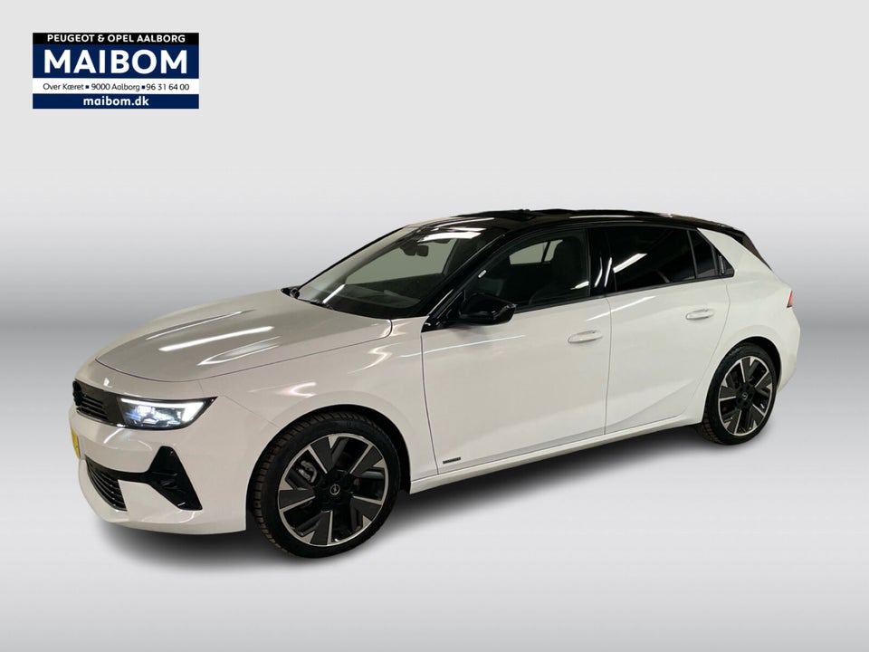 Opel Astra-e 54 Ultimate 5d