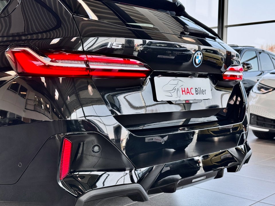 BMW i5 eDrive40 Touring Fully Charged M-Sport 5d