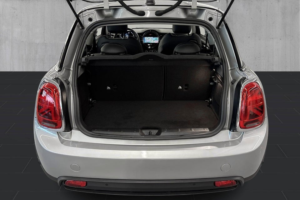 MINI Cooper SE Classic Trim 3d