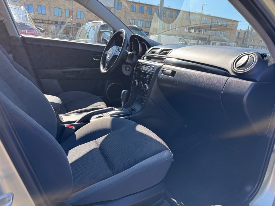 Mazda 3 1,6 Inclusive aut. 5d