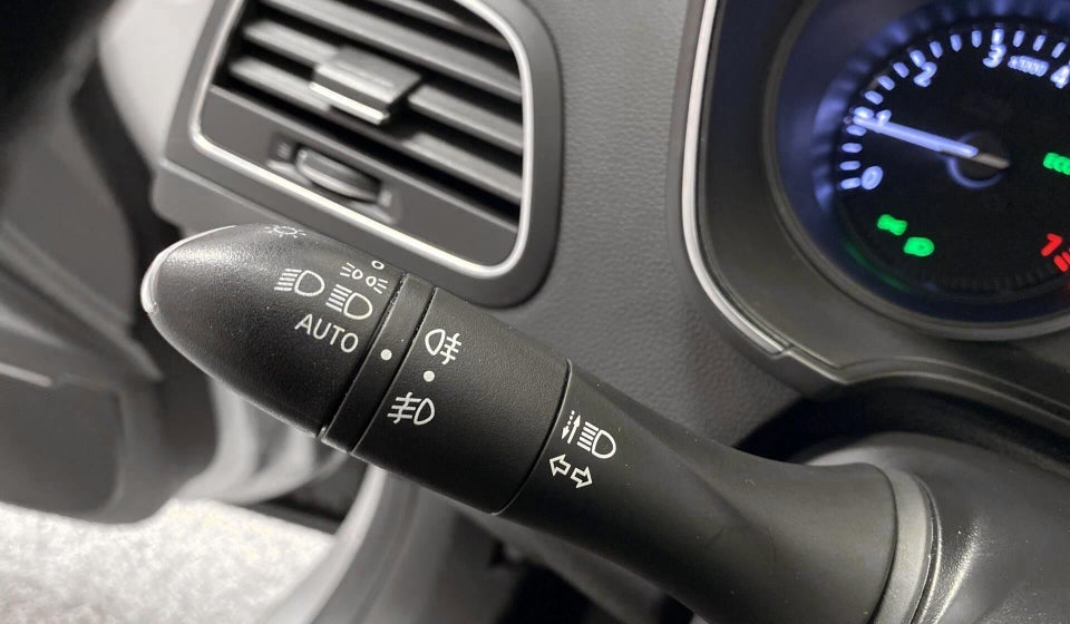 Renault Megane IV 1,3 TCe 140 Limited Sport Tourer EDC 5d