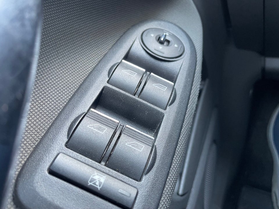 Ford C-MAX 1,6 TDCi Trend Collection 5d