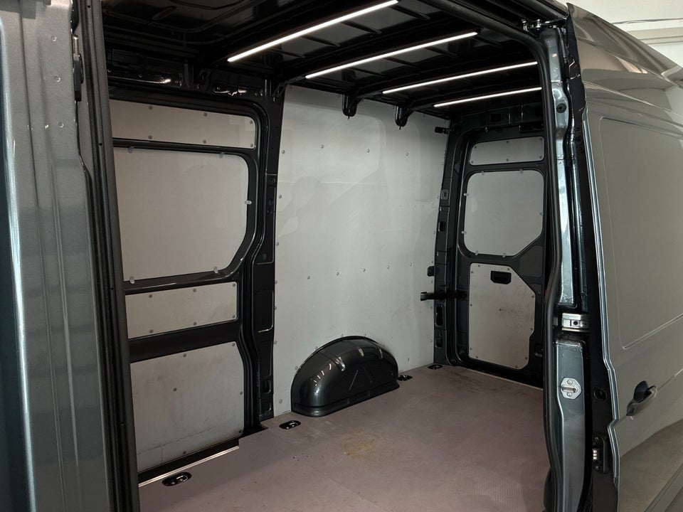 MAN TGE 2,0 3.180 Kassevogn L3H3 aut. FWD