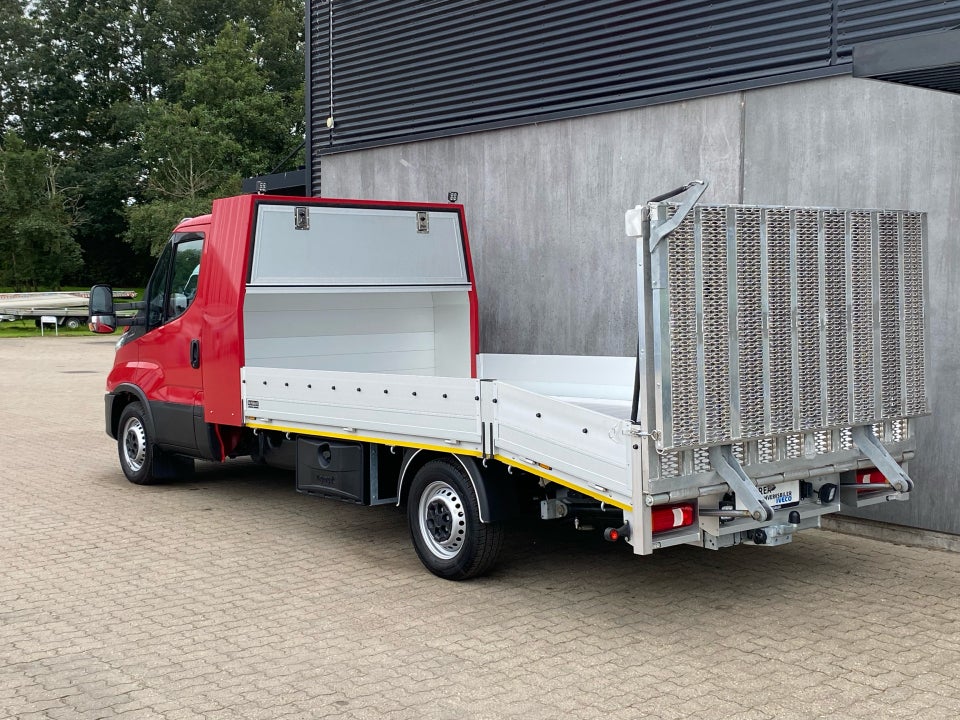 Iveco Daily 2,3 35S14 12m³ Van