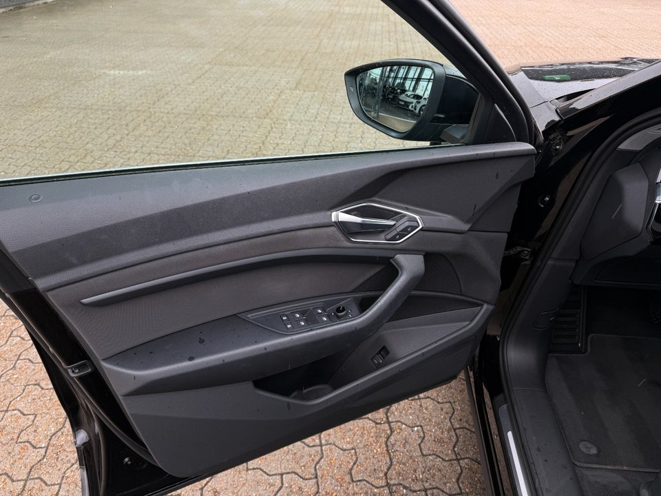 Audi e-tron 50 quattro 5d