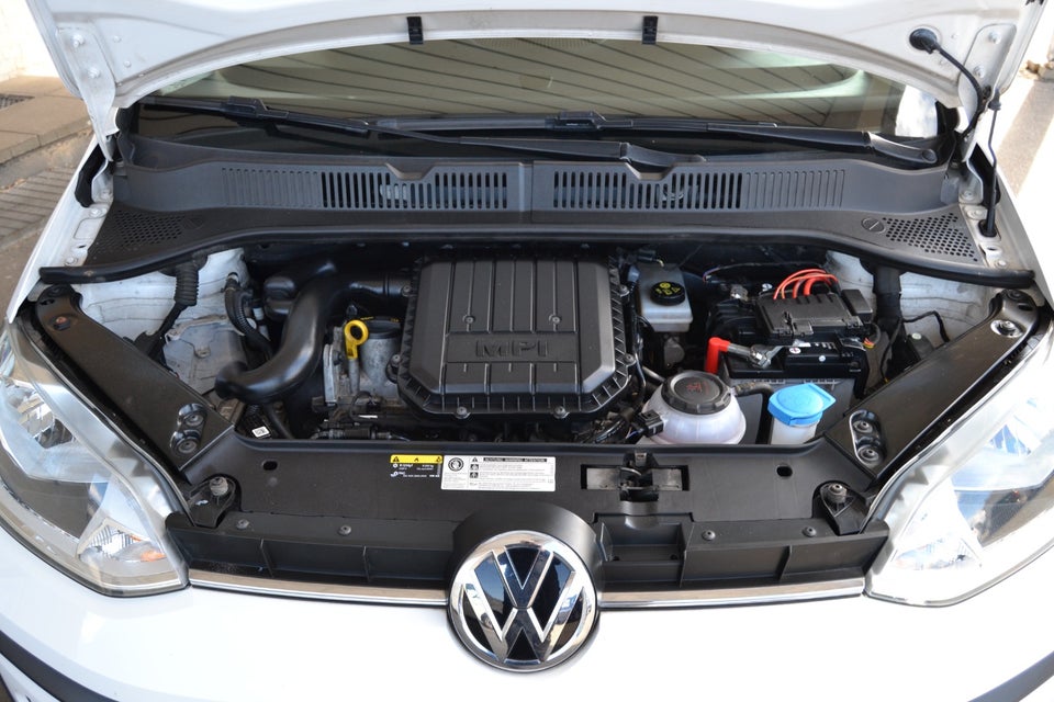 VW Up! 1,0 MPi 60 White Style 5d