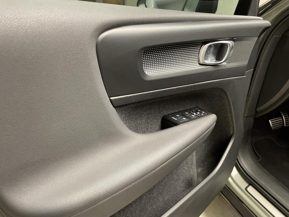 Volvo XC40 P6 ReCharge Plus 5d