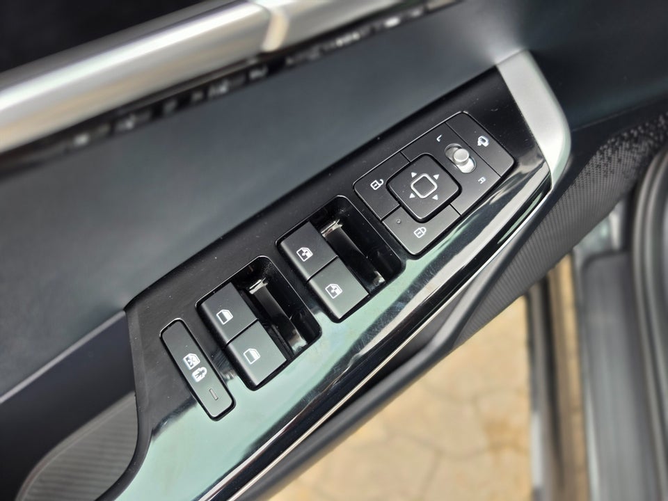Kia EV6 77 Long Range Upgrade 5d