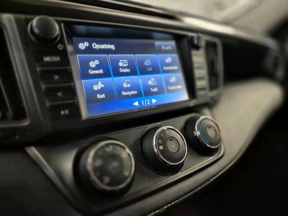 Toyota RAV4 2,0 D-4D T2 5d