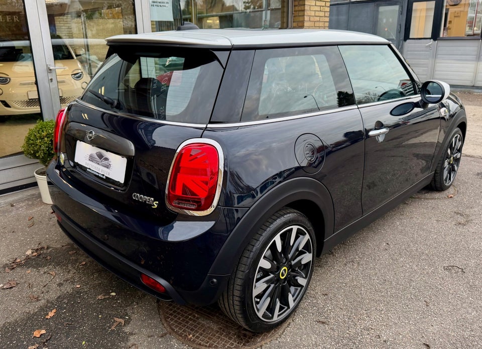 MINI Cooper SE Maximise 3d