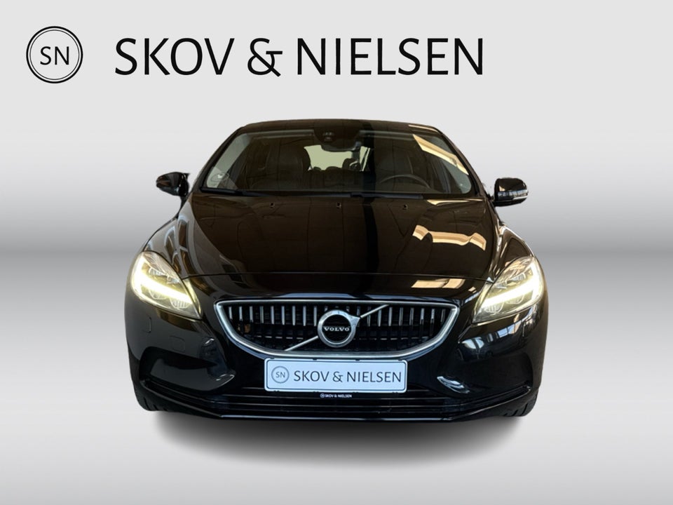 Volvo V40 2,0 D3 150 Momentum 5d