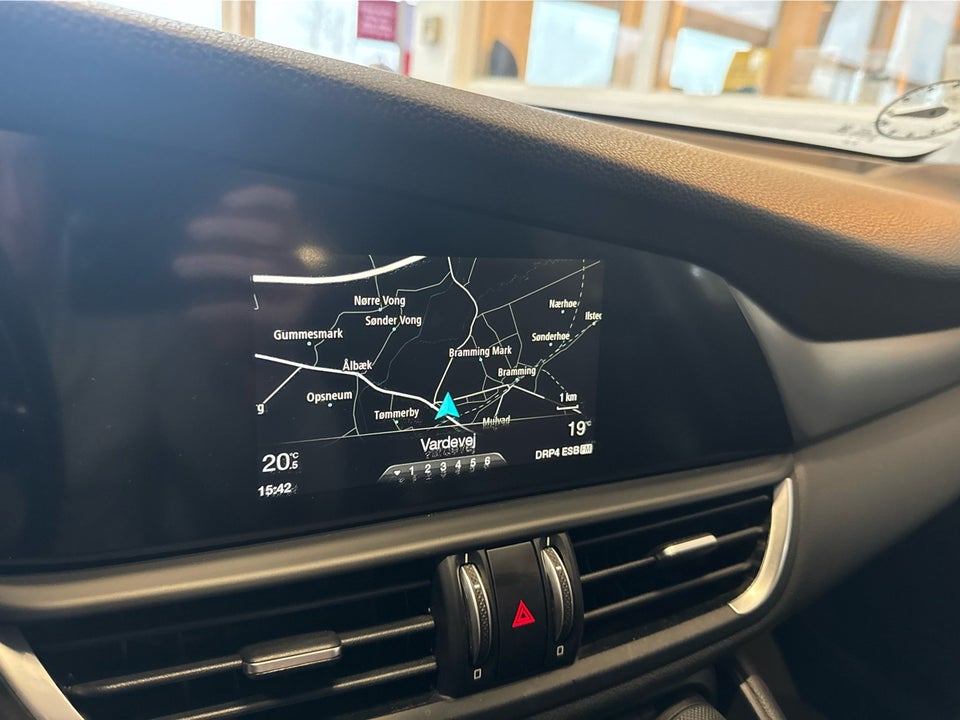 Alfa Romeo Giulia 2,0 T 280 Veloce aut. Q4 4d