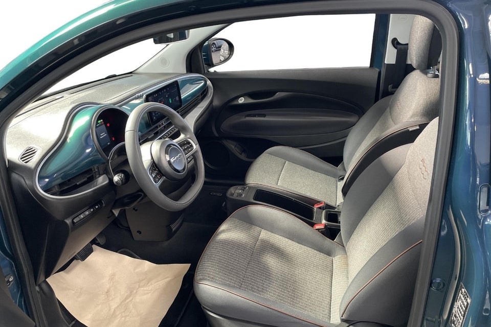 Fiat 500e 42 Icon Cabrio 2d