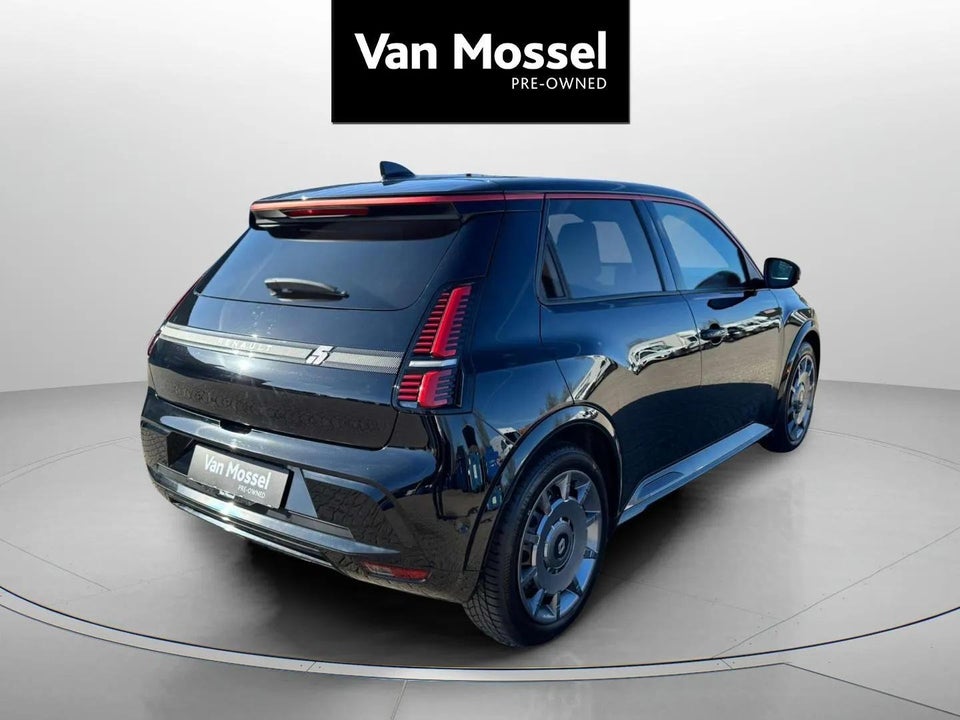 Renault 5 E-Tech 52 Iconic 5d