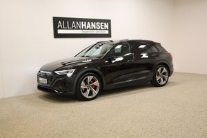 Audi Q8 e-tron, modelår 2023, 85,000 km