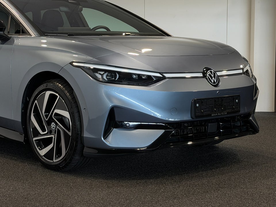 VW ID.7 77 Pro Tourer 5d