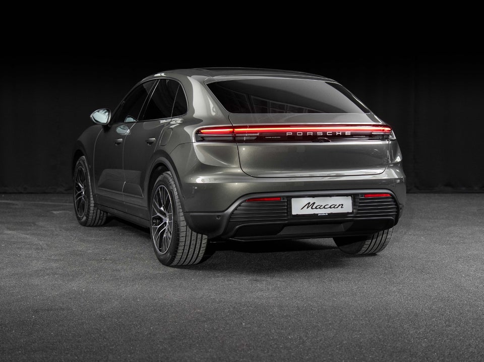 Porsche Macan 4 5d