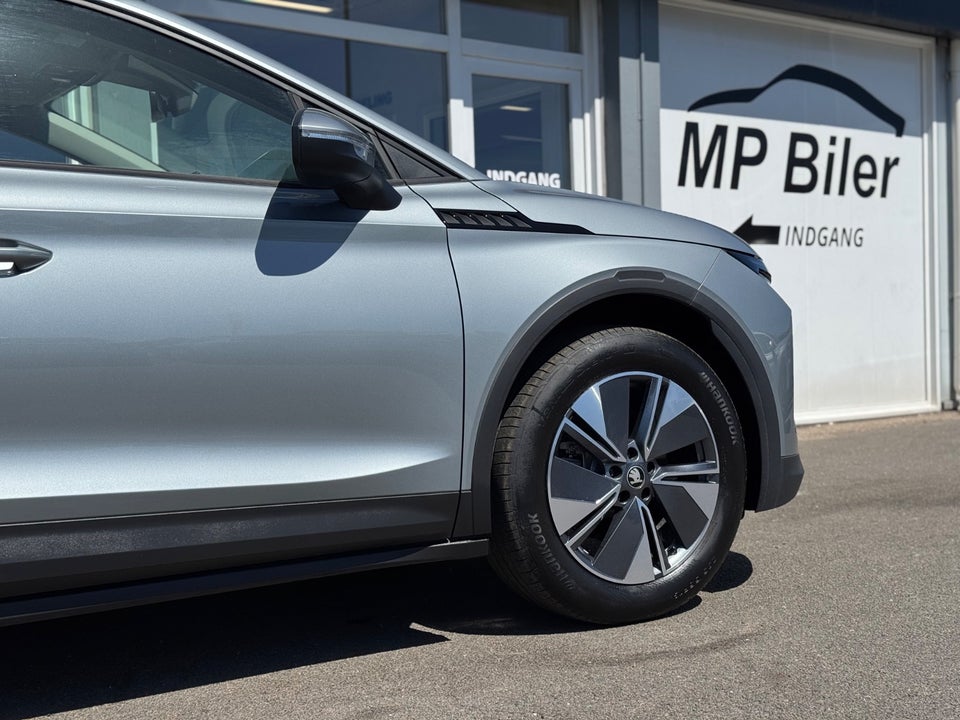 Skoda Elroq 60 iV Loft 5d