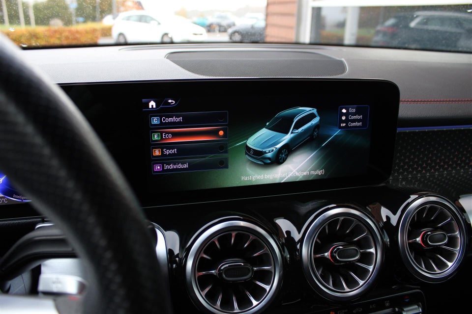 Mercedes EQB350 AMG Line 4Matic 7prs 5d