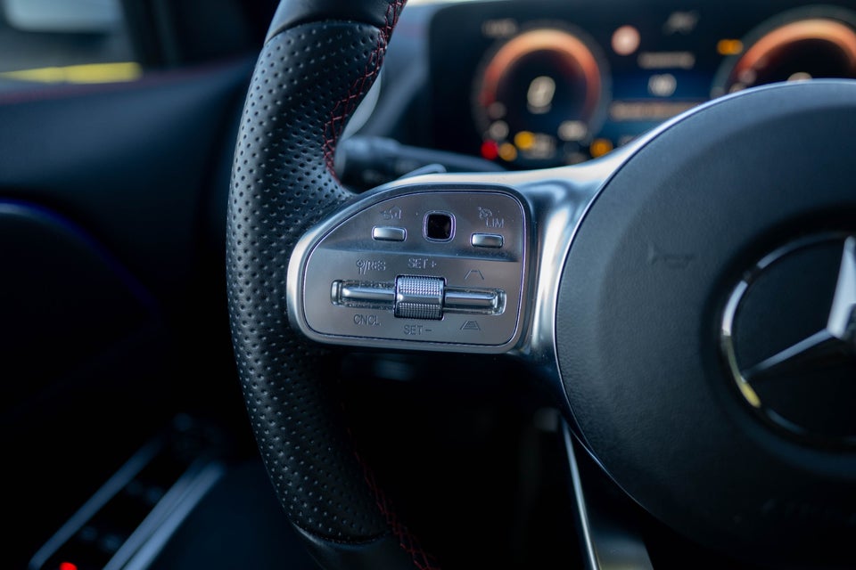 Mercedes EQA350 AMG Line 4Matic 5d