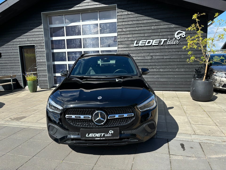 Mercedes GLA250 e 1,3 Progressive aut. 5d