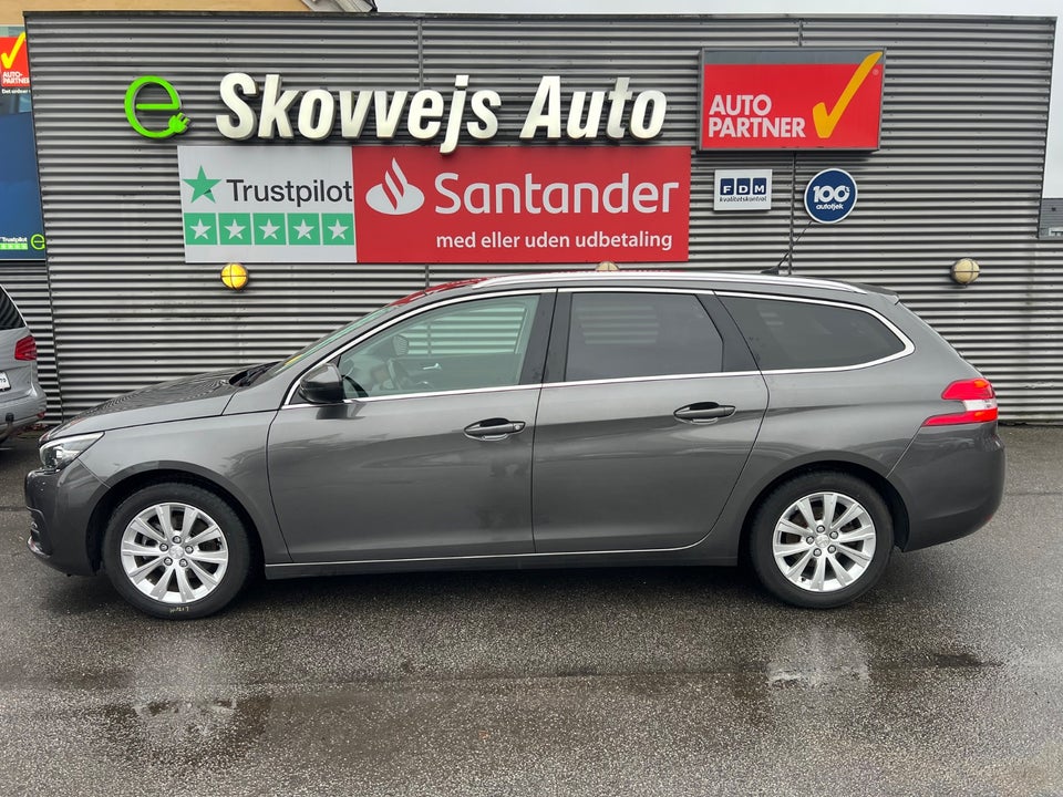 Peugeot 308 1,5 BlueHDi 130 Style SW 5d