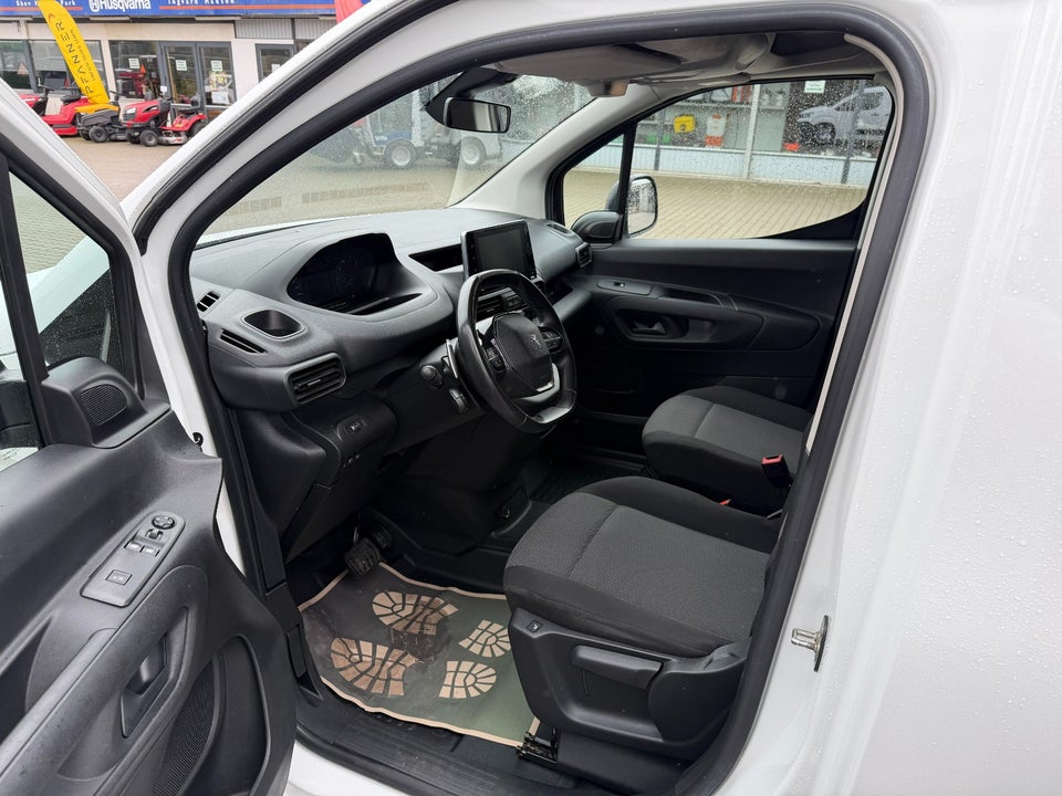 Peugeot Partner 1,5 BlueHDi 130 L2V2 Plus EAT8 Van