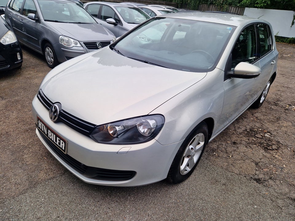 VW Golf VI 1,6 TDi 90 Trendline 5d