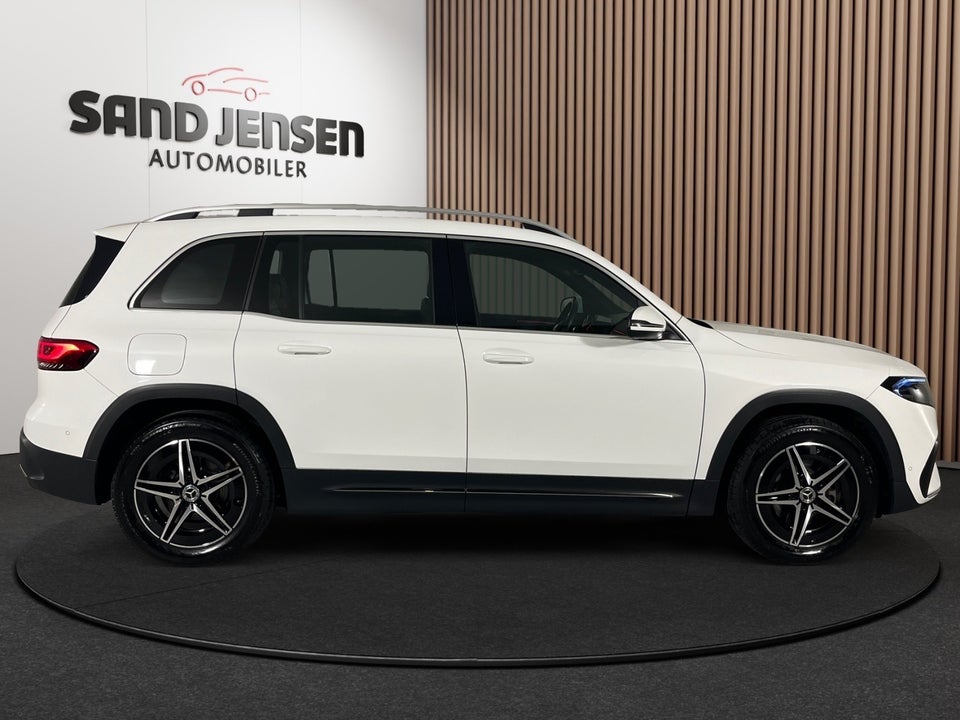 Mercedes EQB250 AMG Line 5d