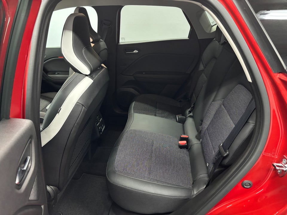 Renault Captur 1,6 E-Tech Intens 5d