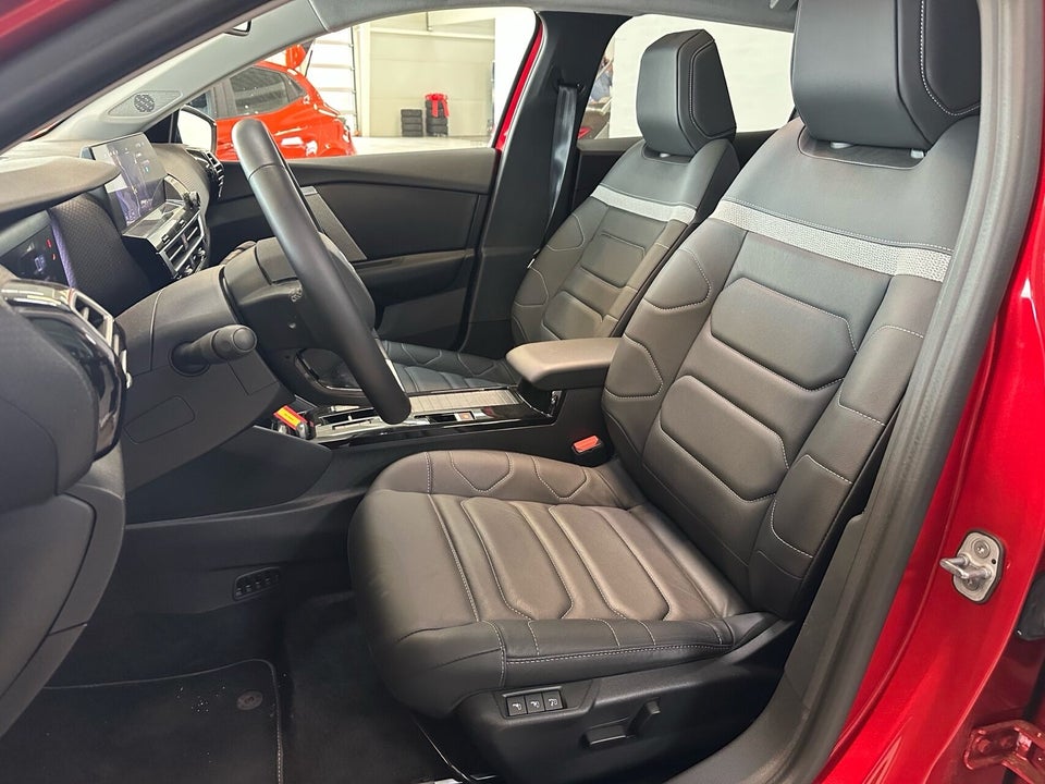 Citroën ë-C4 X 50 Palais Sky 4d