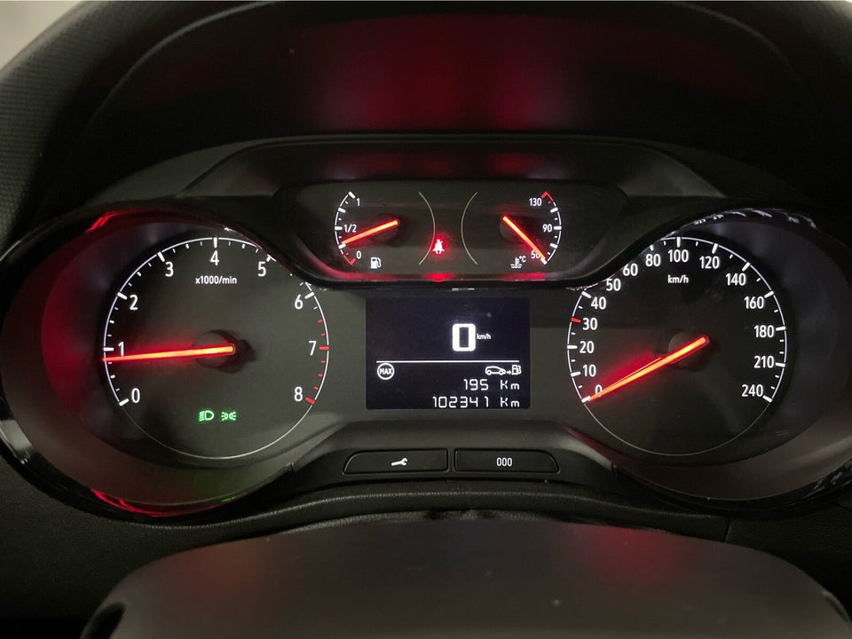 Opel Crossland X 1,2 Excite 5d