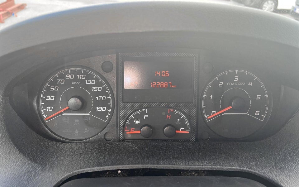 Peugeot Boxer 335 2,2 BlueHDi 165 L3 Plus 2d