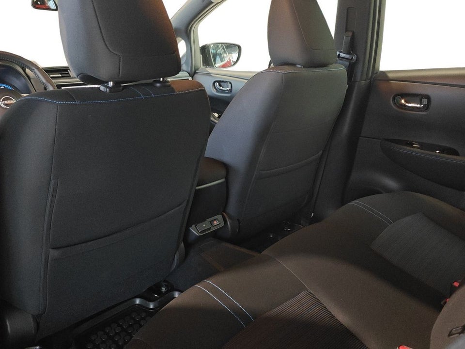 Nissan Leaf 39 N-Connecta 5d