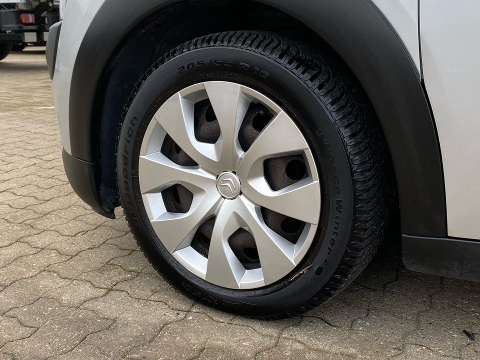 Citroën C4 Cactus 1,6 BlueHDi 100 Challenge ETG6 Van 5d