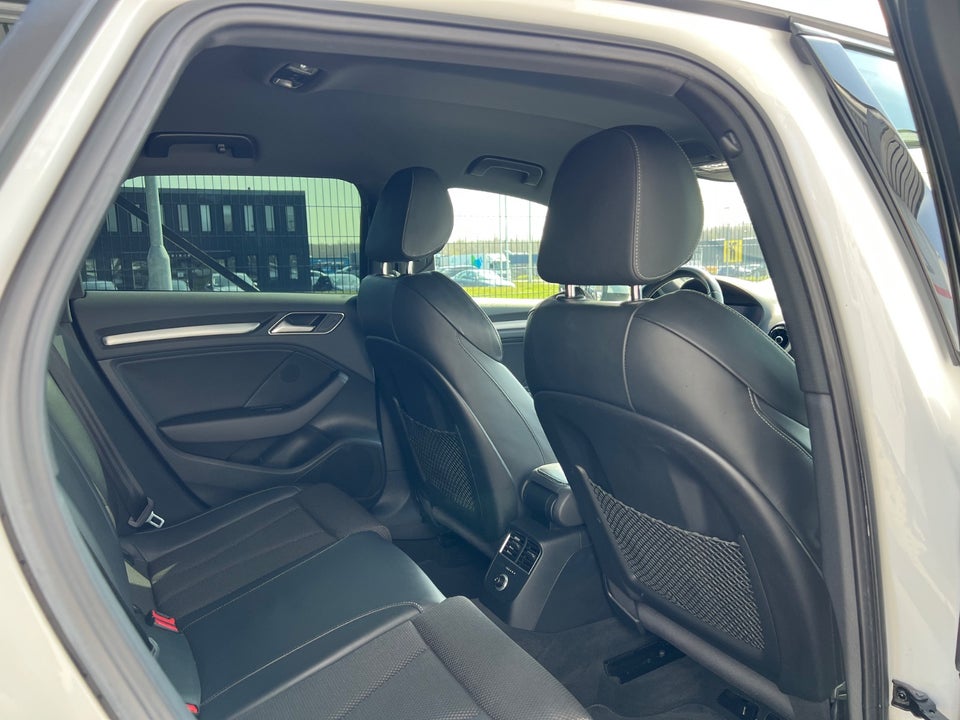 Audi A3 1,4 e-tron S-line Sportback S-tr. 5d