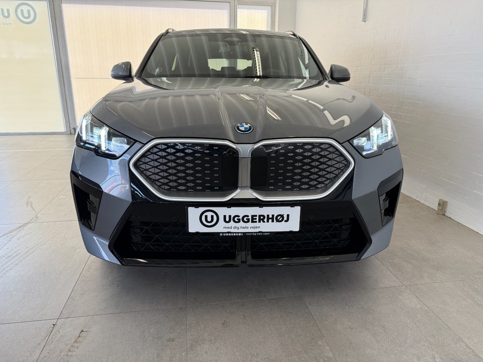 BMW iX2 xDrive30 M-Sport 5d