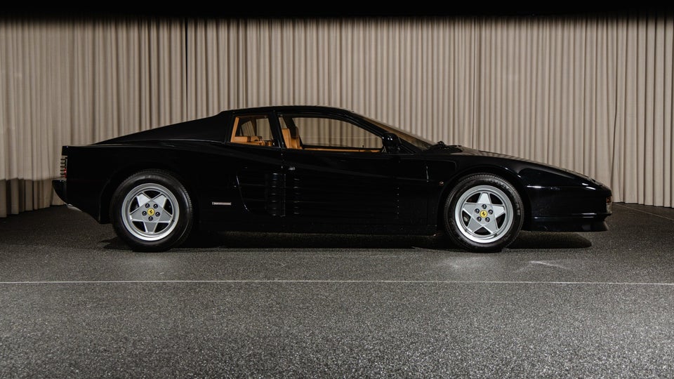 Ferrari Testarossa 4,9  2d
