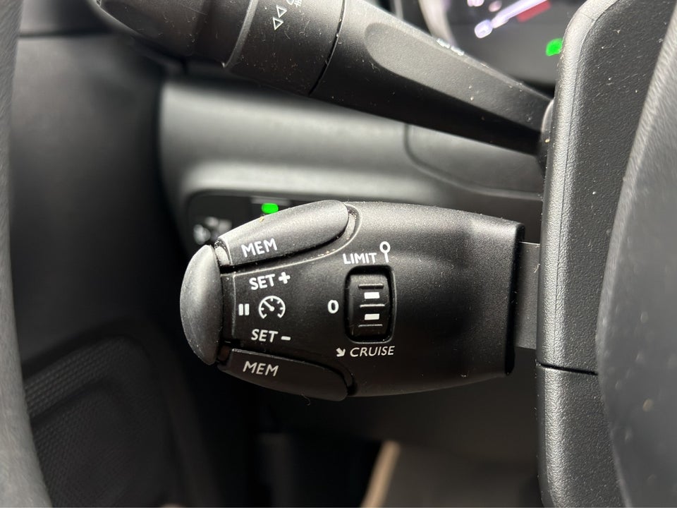 Citroën C3 1,2 PureTech 82 Funky+ 5d