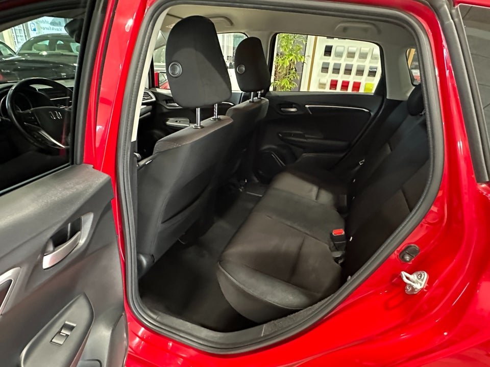 Honda Jazz 1,3 i-VTEC Elegance CVT 5d