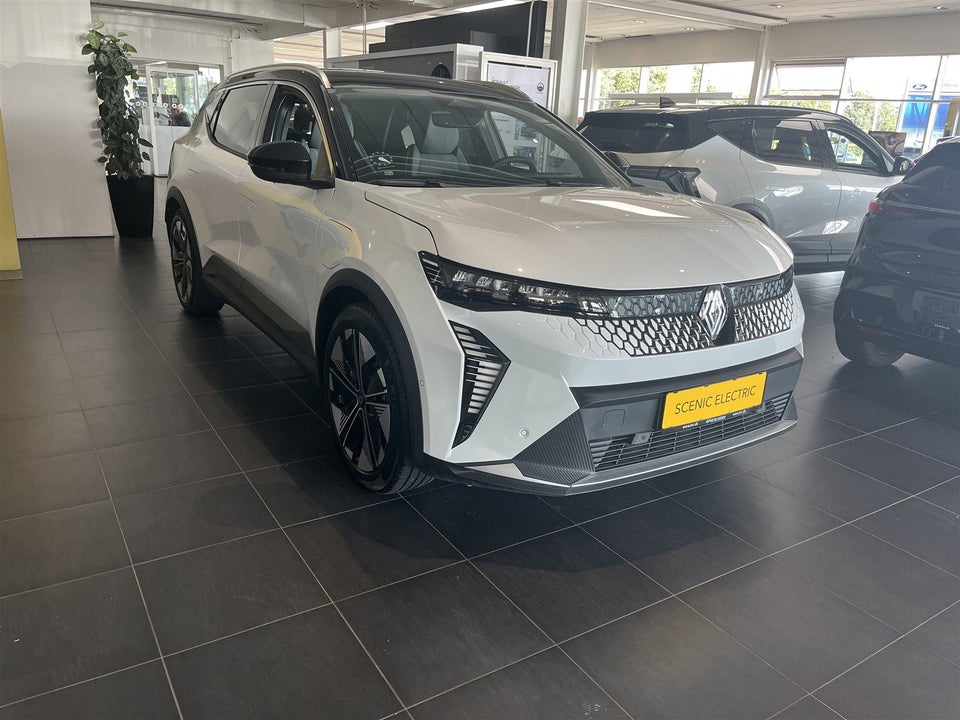 Renault Scenic E-Tech 60 Techno Van 5d