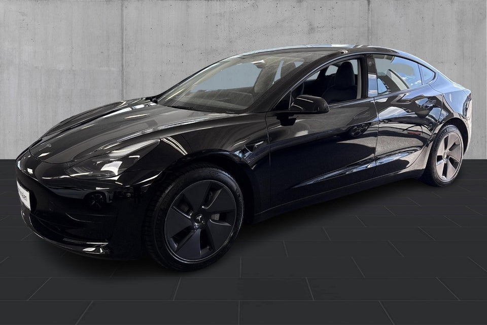 Tesla Model 3 RWD 4d
