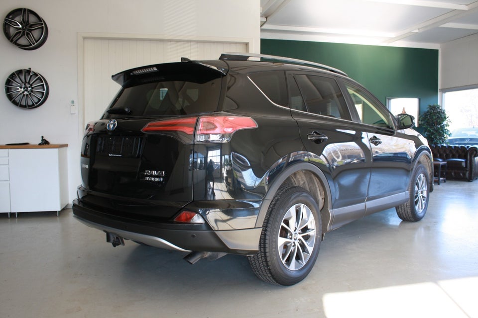 Toyota RAV4 2,5 Hybrid H3 MDS 5d