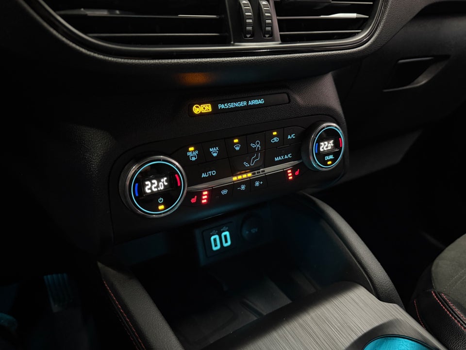 Ford Kuga 2,5 HEV ST-Line X CVT 5d