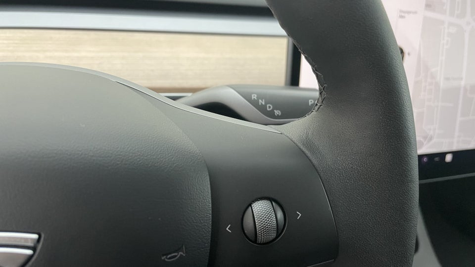 Tesla Model 3 Long Range AWD 4d