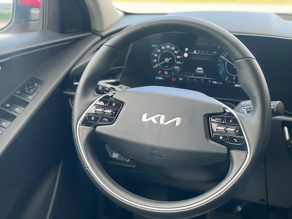 Kia Niro 64 EV Prestige 5d