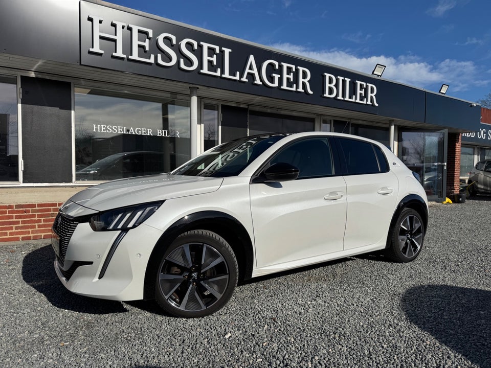 Peugeot e-208 50 GT 5d