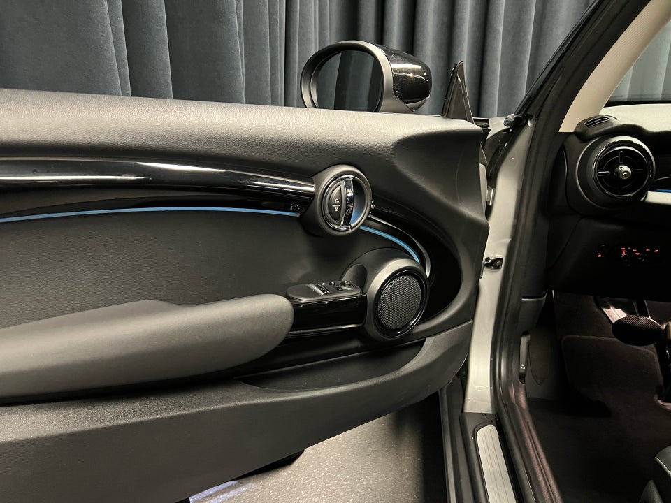 MINI Cooper SE Edition Premium Plus 3d